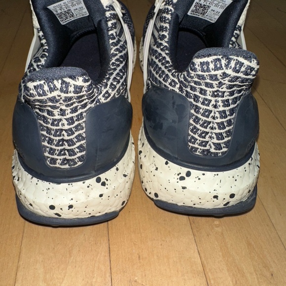 Adidas Ultra Boost Continental sneaker, 9,  CB2476 - Picture 8 of 9